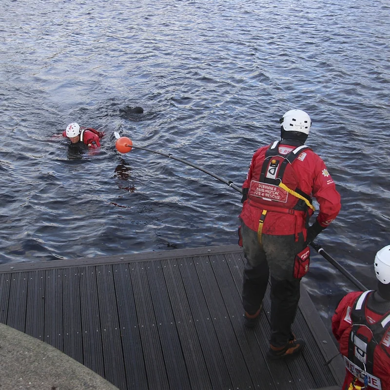 Rescue Reach Pole — Northern Diver